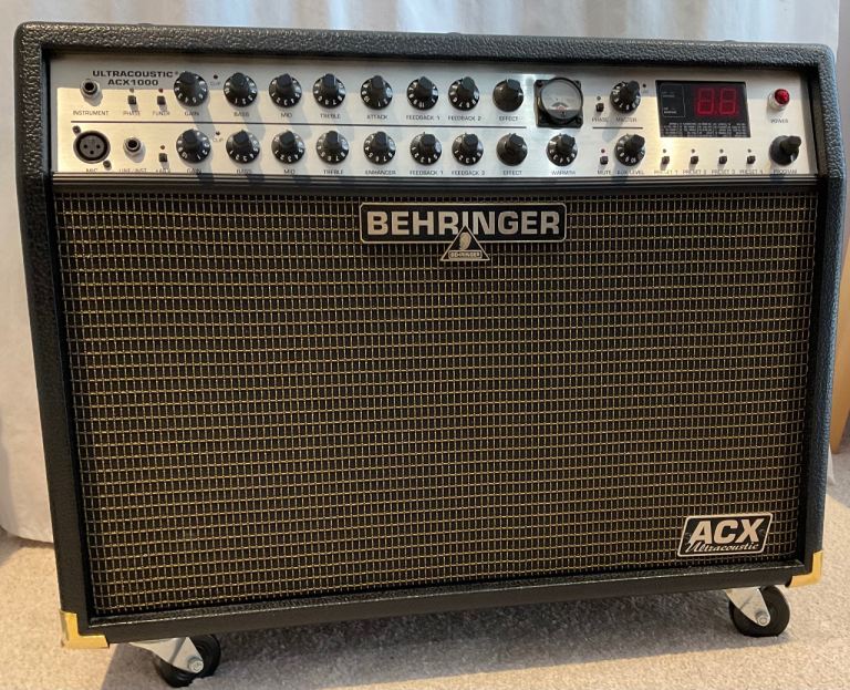 BEHRINGER ULTRACOUSTIC ACX1000 AMPLIFIER