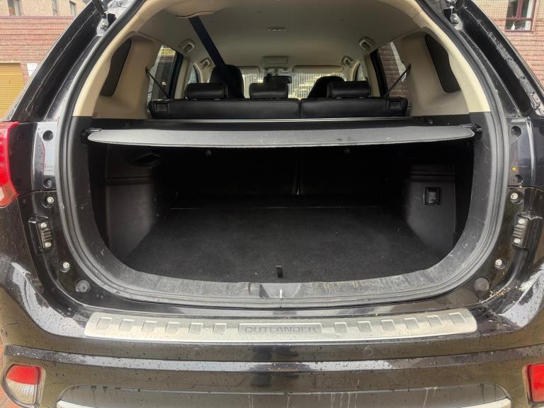 2016 Mitsubishi Outlander 2.0 12kWh GX3h+ 4Work CVT 4WD Euro 6 (s/s) 5dr PANEL VAN Petrol/Electri...