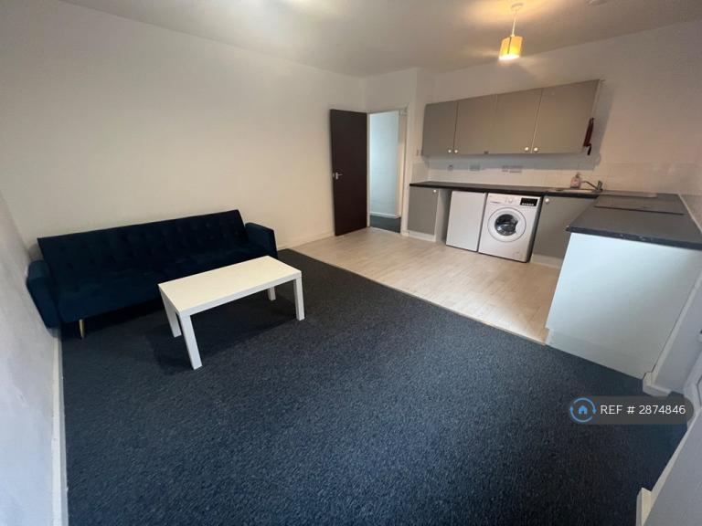 1 bedroom flat in Ida Street, London, E14 (1 bed) (#2874846)