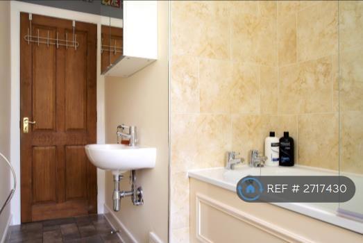 1 bedroom flat in Easter Road, Edinburgh, EH6 (1 bed) (#2717430)