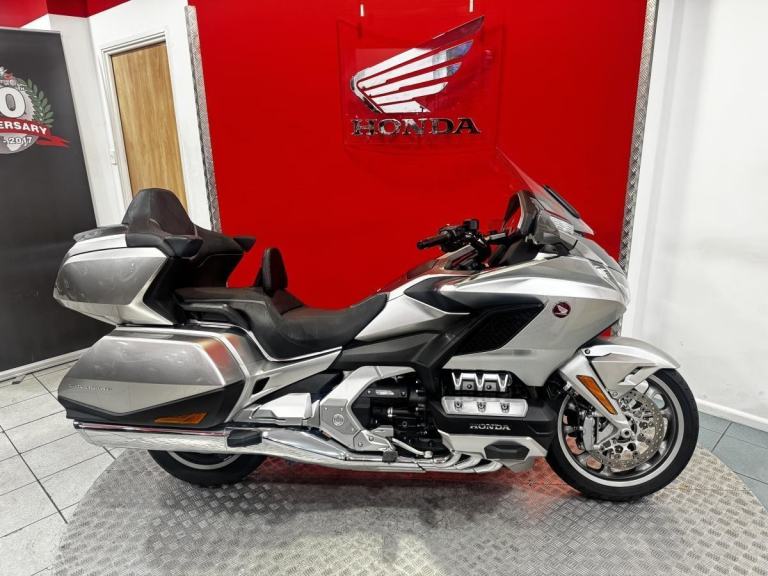 2025 Honda GL1800 Gold Wing Tour DCT