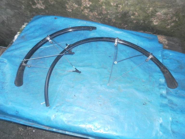 SKS Mudguards for 700x28C Tires (or slimmer).