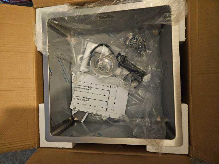 Pyramis Astris 40x40x20 UM Stainless Steel Kitchen Sink - NEW