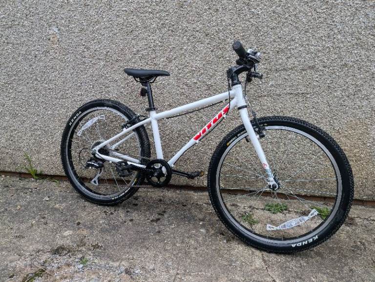 Vitus 24" Kids Bike Bicycle - Aluminium Frame, Shimano Acera 8 gears