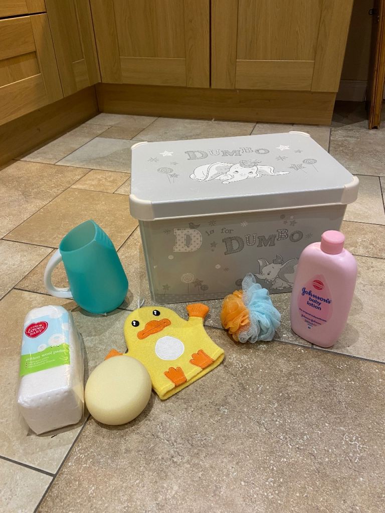Baby Bathing/Cleansing Products + Storage Box) 