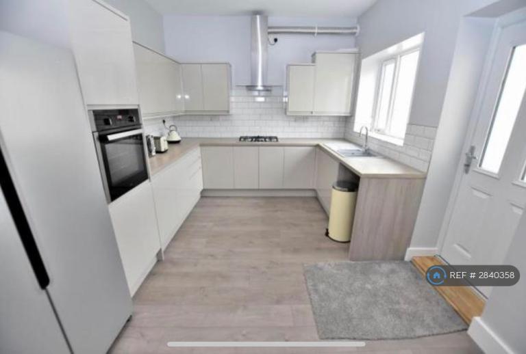 1 bedroom in Woden Road, Wolverhampton, WV10 (#2840358)