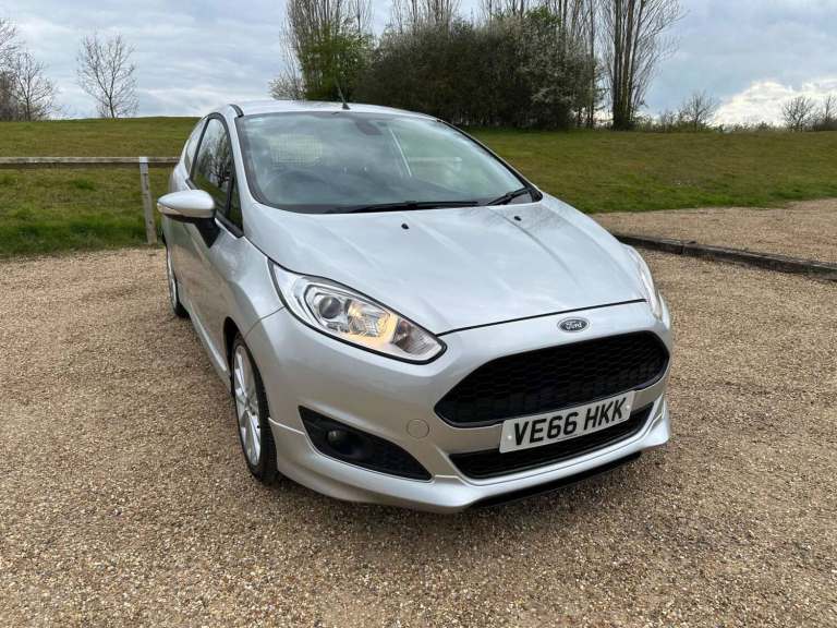 2016 Ford Fiesta 1.5 TDCi Sport Van CAR DERIVED VAN DIESEL Manual