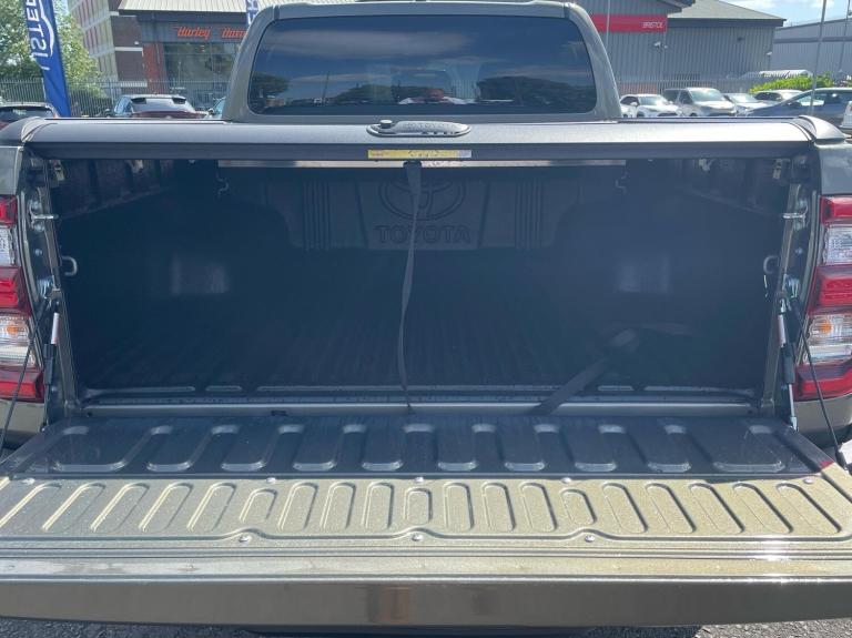 2025 Toyota Hilux Invincible X D/Cab Pick Up 2.8 D 48V Auto Double Cab Pick-up Diesel Automatic