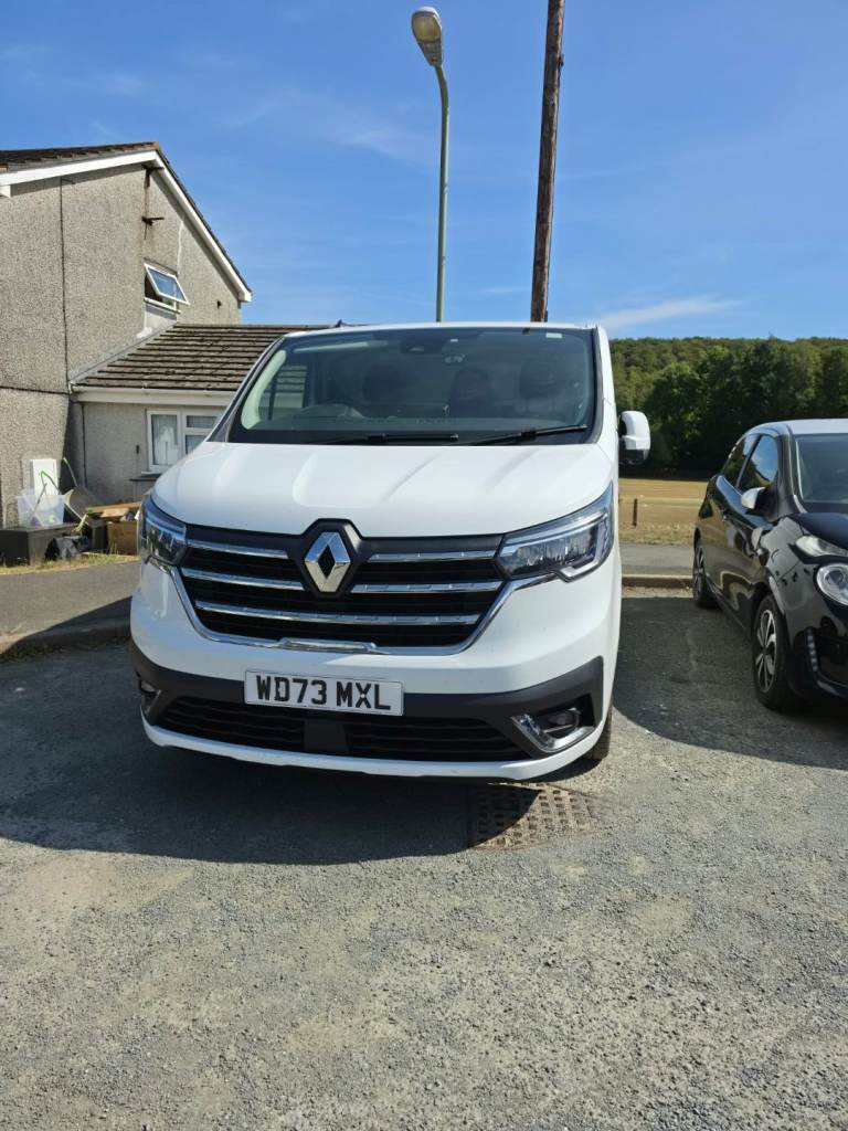 Renault, TRAFIC, Panel Van, 2023, Manual, 1997 (cc)