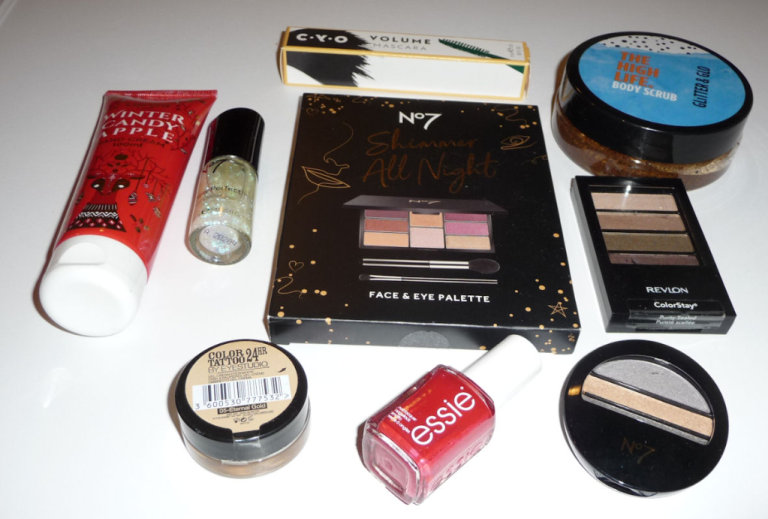 NEW UNUSED  PACK OF COSMETIC SELECTIONS + 2 MORE ITEMS