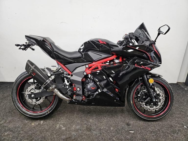 LEXMOTO LXR 125 ULTIMATE ** BRAND NEW - LEXTEK EXHAUST - LEXTEK REAR SETS **