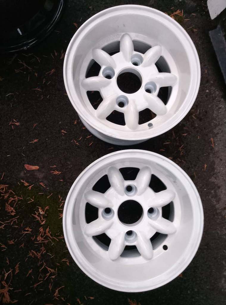 2 CLASSIC MINI 6 X 10 WHITE MINILITES NEW OLD STOCK
