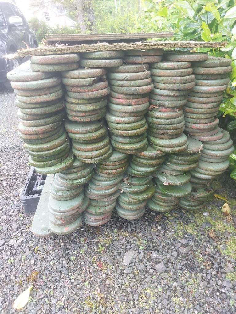 Fencing boards round top