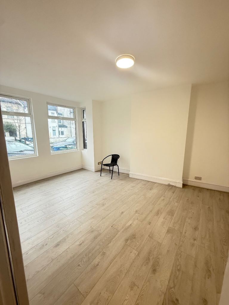 1 Bedroom Property For Rent