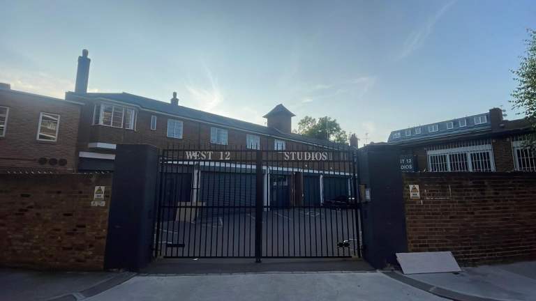 Entire Private 3 Room Office Suite to Rent – Askew Crescent, Shepherd’s Bush (W12 9DP)
