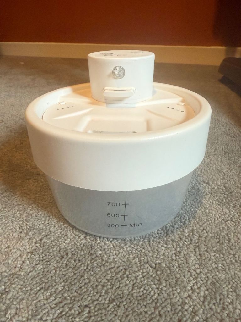 Pet water dispenser 