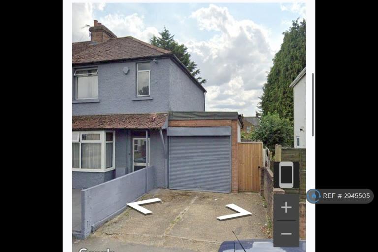 1 bedroom flat in Wood End Green Road, Hayes, UB3 (1 bed) (#2945505)
