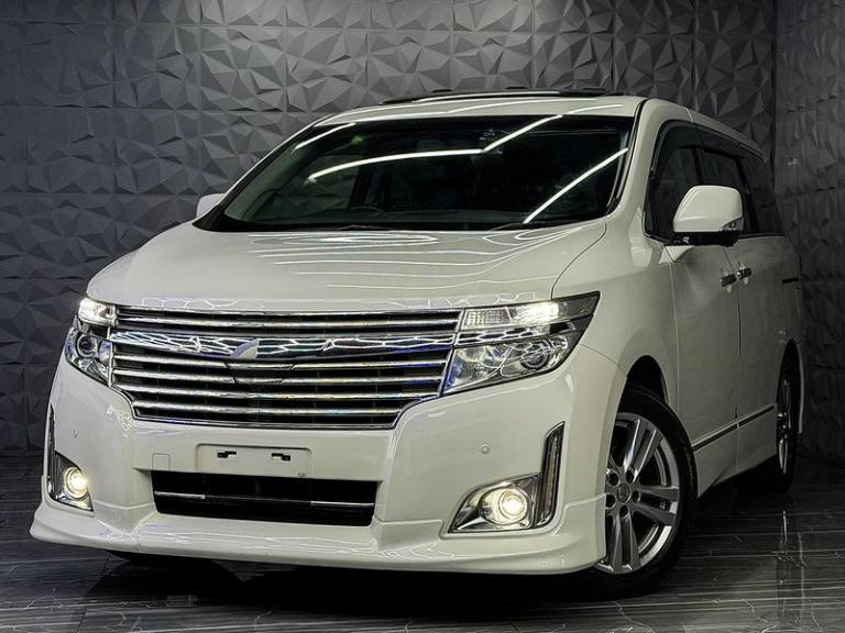  Nissan Elgrand Highway Star Xtronic MPV Petrol Automatic