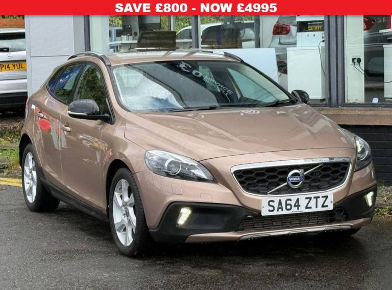 2014 Volvo V40 Cross Country 1.6 D2 Lux Hatchback 5dr Diesel Manual Euro 5 (s/s) (115 ps) Hatchba...