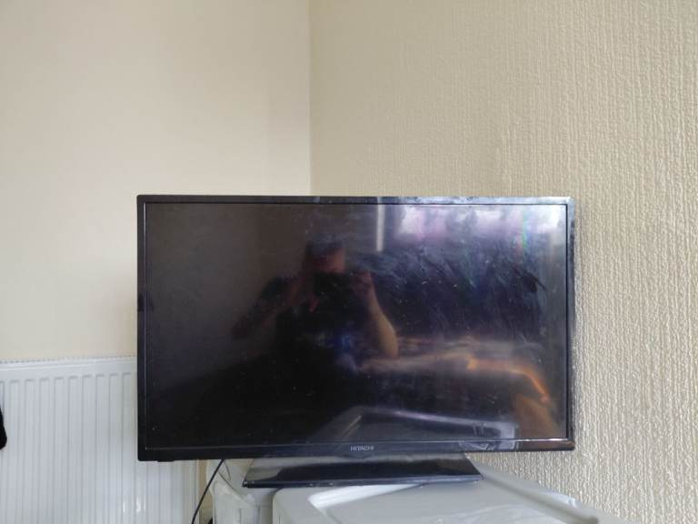 Black Flat Screen TV - Good Condition