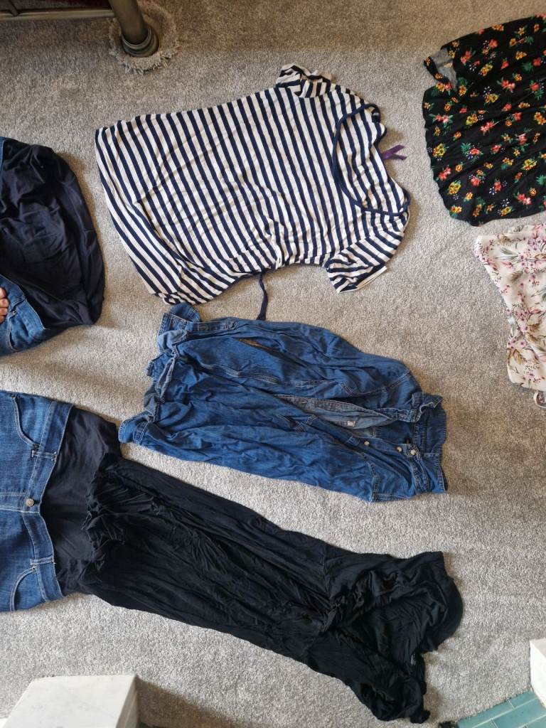 Bundle of Maternity clothes