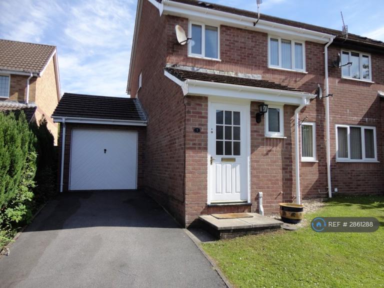 3 bedroom house in Priory Court, Neath, SA10 (3 bed) (#2861288)