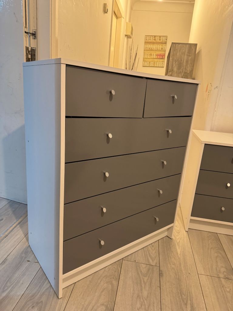 Chest of Drawers, Excellent condition 