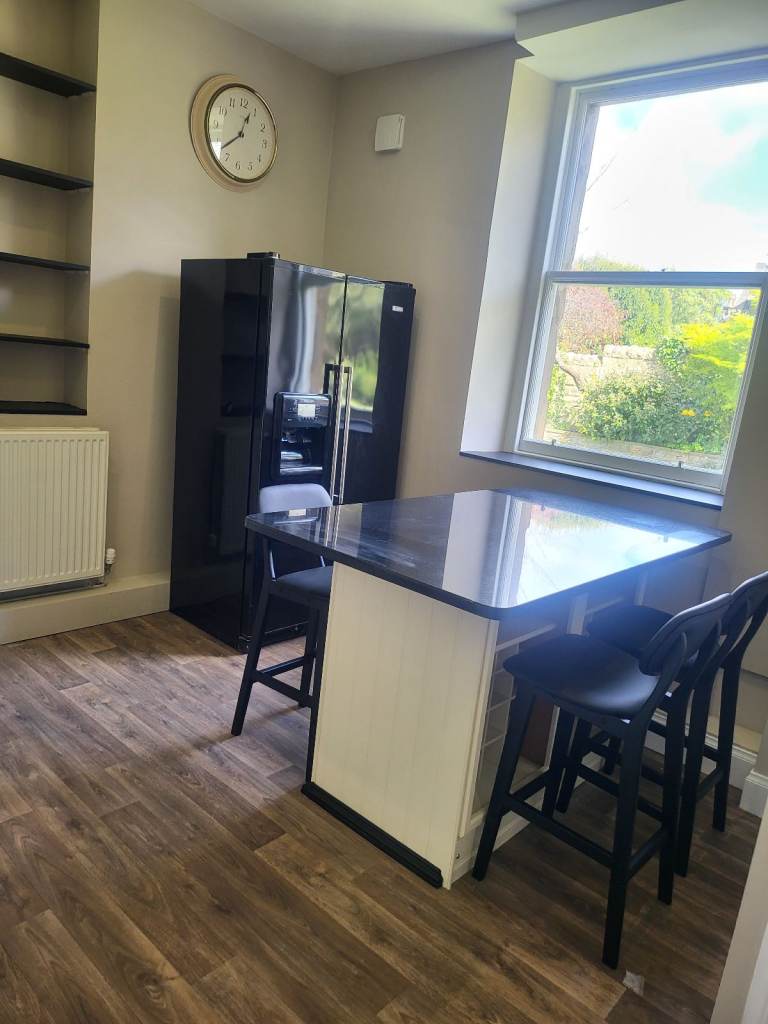 Fully Furnished, very spacious, Elegant 1 Bedroom Flat