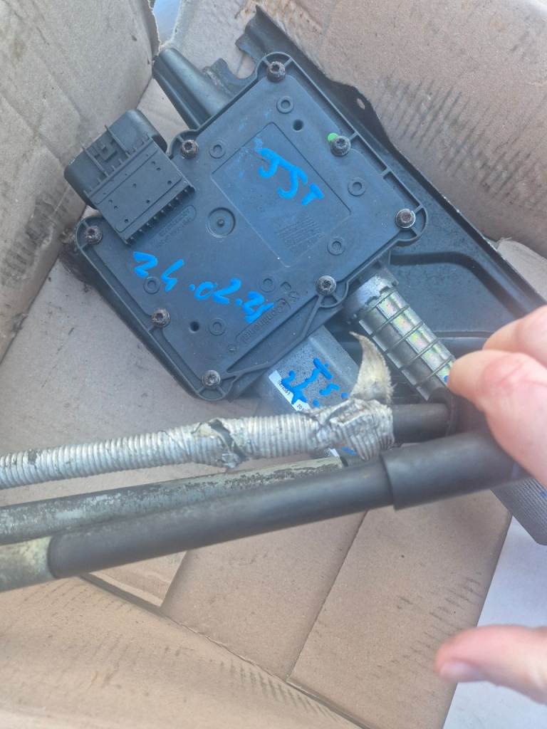 Automatic Handbrake module for vauxhall insignia 