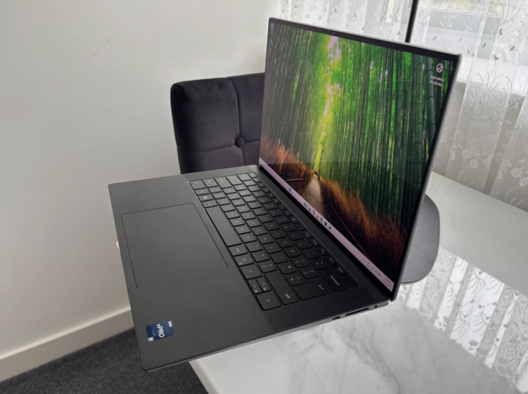 Dell Precision 5570 laptop i9 12th gen i9-12900H 64GB RAM 1TB SSD 15.6" 4k touchscreen