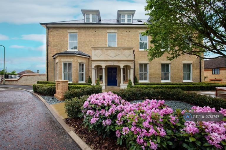 4 bedroom flat in Beechwood House, Headington, Oxford, OX3 (4 bed) (#2781747)