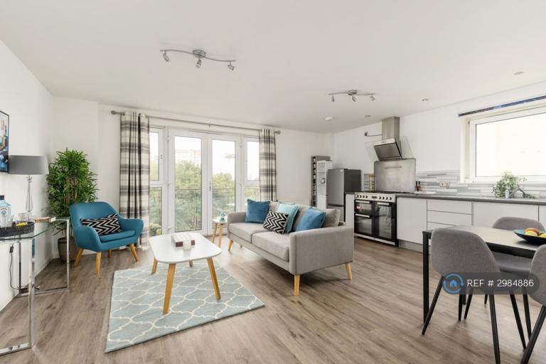 2 bedroom flat in Lindsay Road, Edinburgh, EH6 (2 bed) (#2984886)