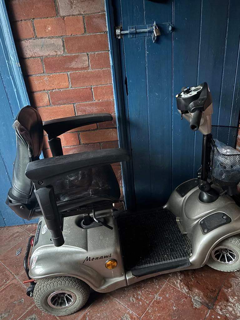  Ride on mobility scooters 