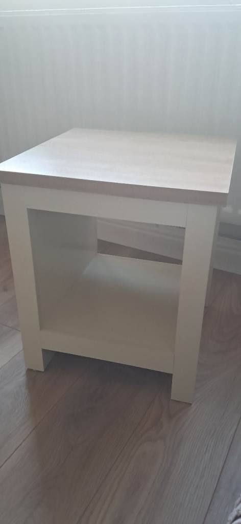 Lamp table