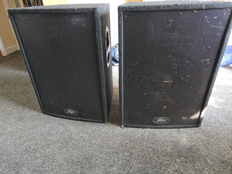 Pair Peavey speakers 1000 watt