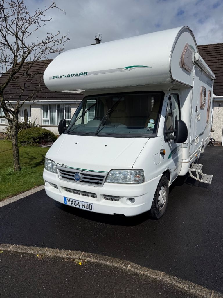 2004 Bessacarr E425 Motorhome – 4 Berth
