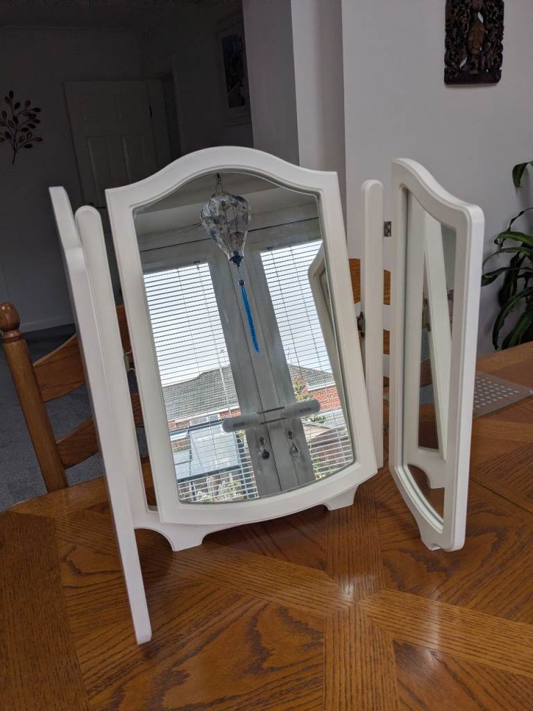 Dressing table mirror 