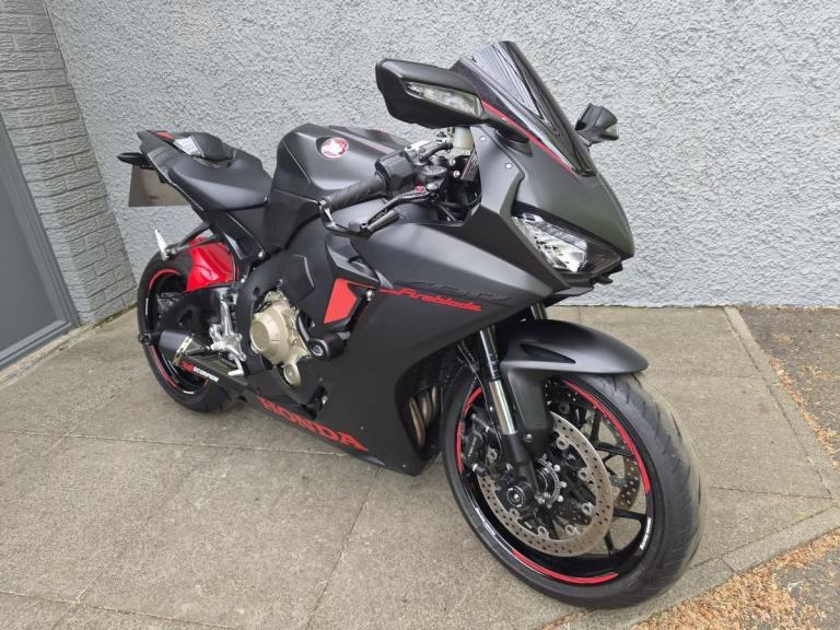 2017 Honda CBR1000RR Fireblade Many extras