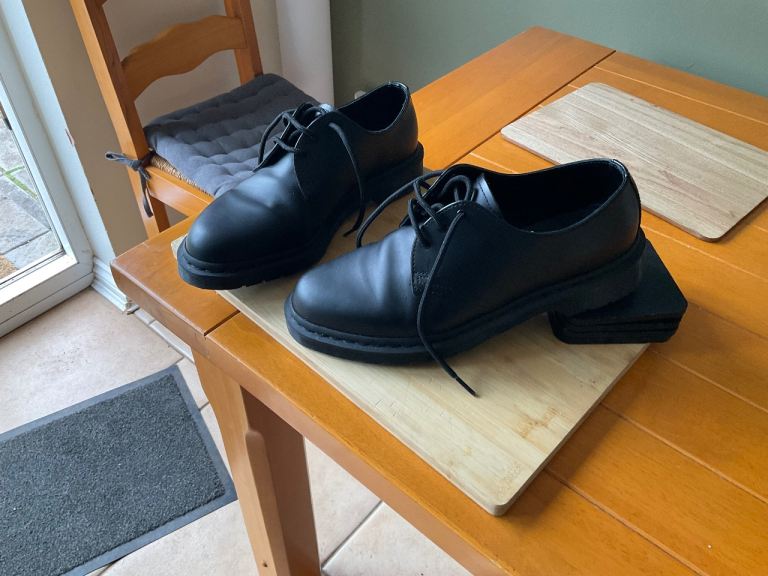 MENS 1461 MONO SMOOTH LEATHER OXFORD SHOES size 8