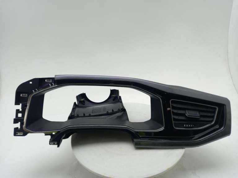 2023 Volkswagen Taigo Speedo Cowl