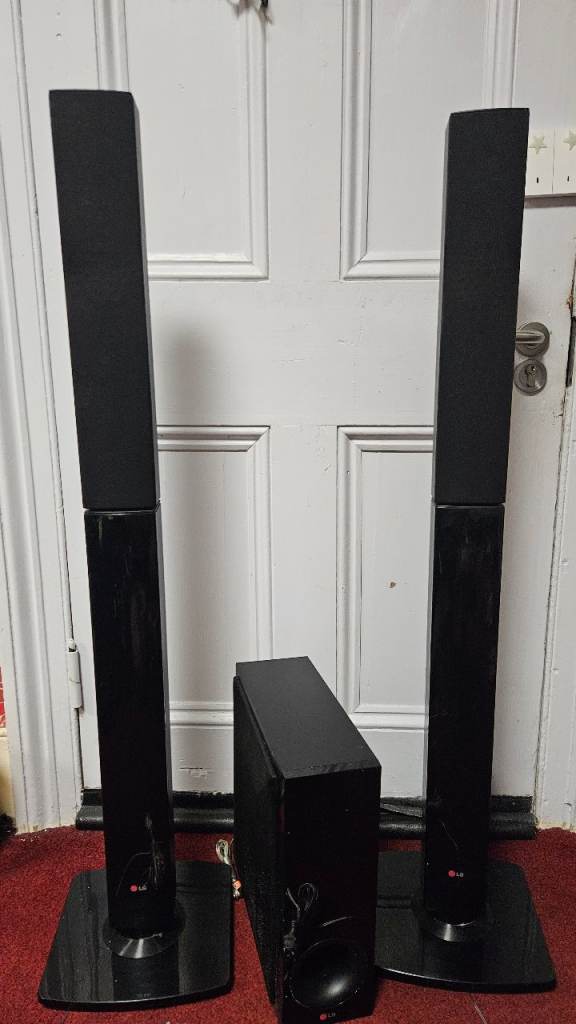 LG Surround Sound Speakers and subwoofer 