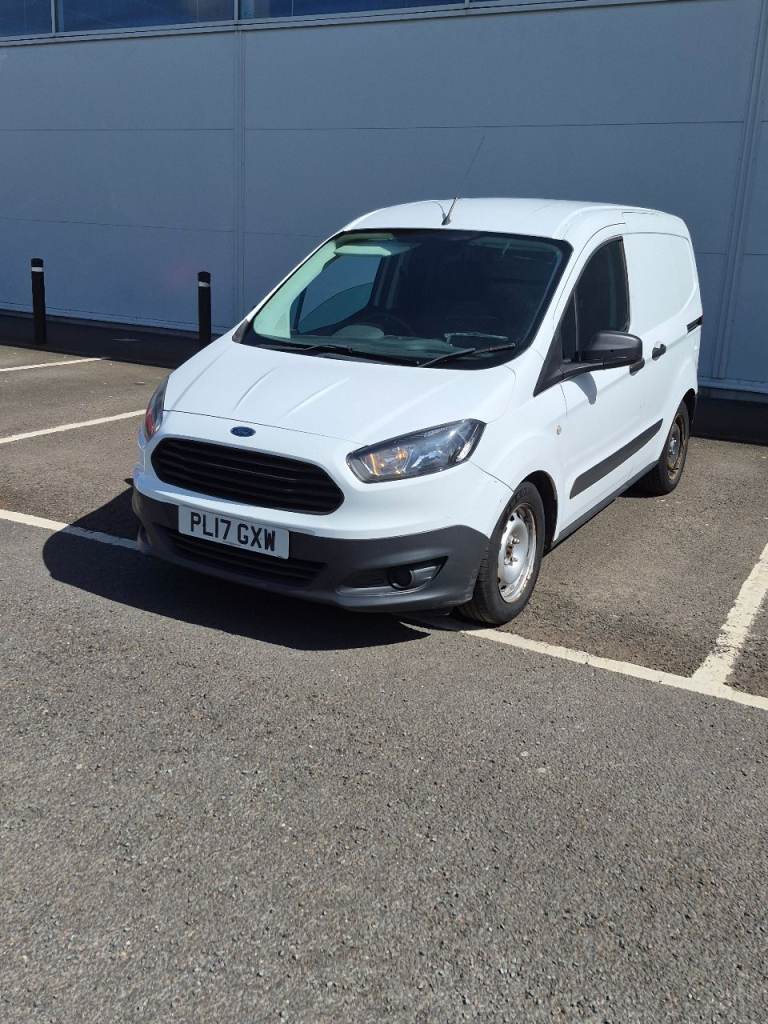 2017 ford transit courier 104k