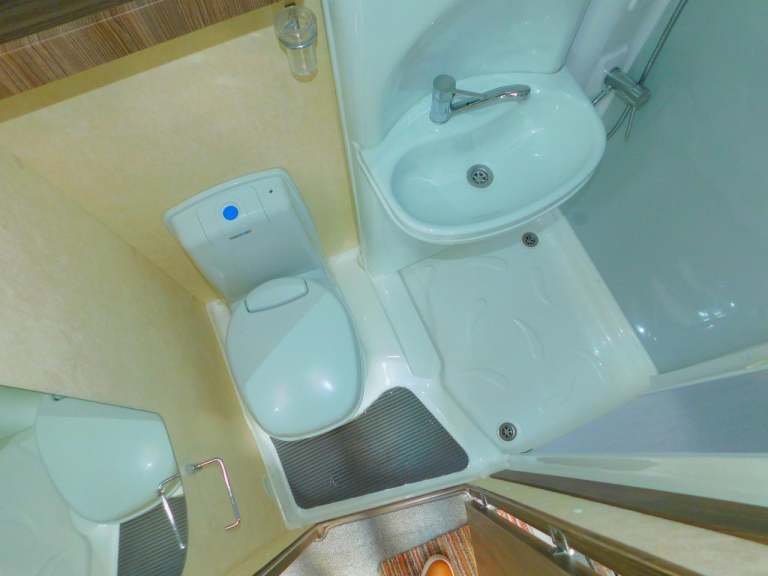 Auto-Sleeper Broadway Peugeot 2.0L Luxury 2 Berth Motorhome for sale