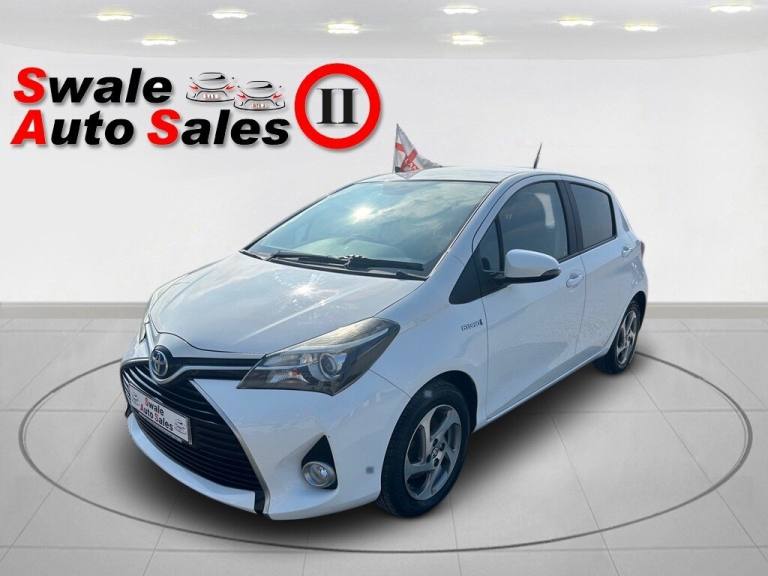 2017 Toyota Yaris 1.5 VVT-h Icon Hatchback 5dr Petrol Hybrid E-CVT Euro 6 AUTOMATIC - READY T Hat...