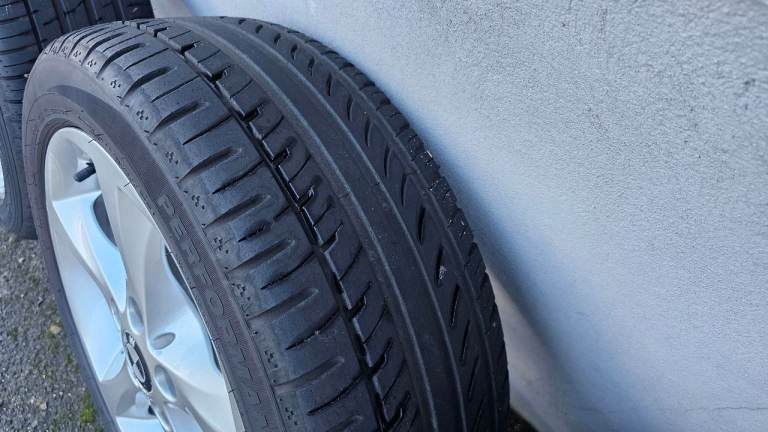 Bmw 17 inch wheels and tires 