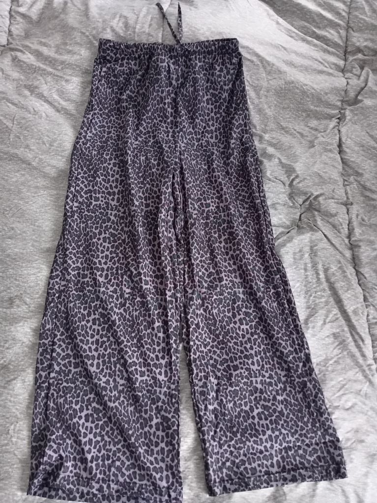 Comfy Leopard Print Wide Leg Trousers – Good Condition