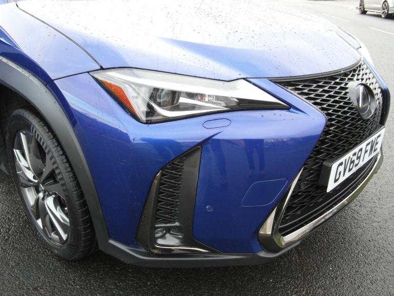 2019 Lexus UX 2.0 250h F Sport (Premium Plus) SUV 5dr Petrol Hybrid E-CVT Euro 6 (s/s) (1 ESTATE ...