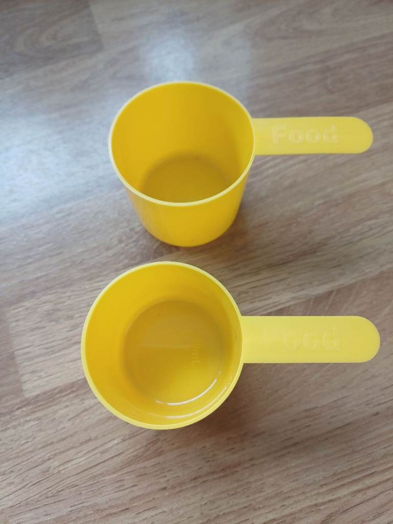 **FREE** 2 x 70ml Plastic Scoops 