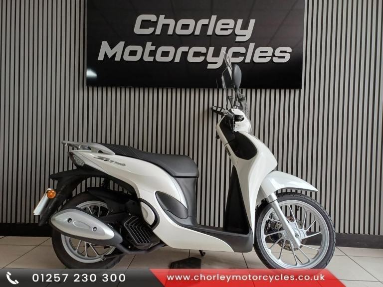 2024 Honda SH 125 Mode learner legal scooter rev n go