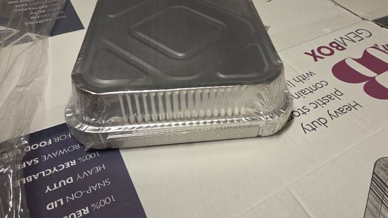 9x9 inch foil containers in packs of 10
